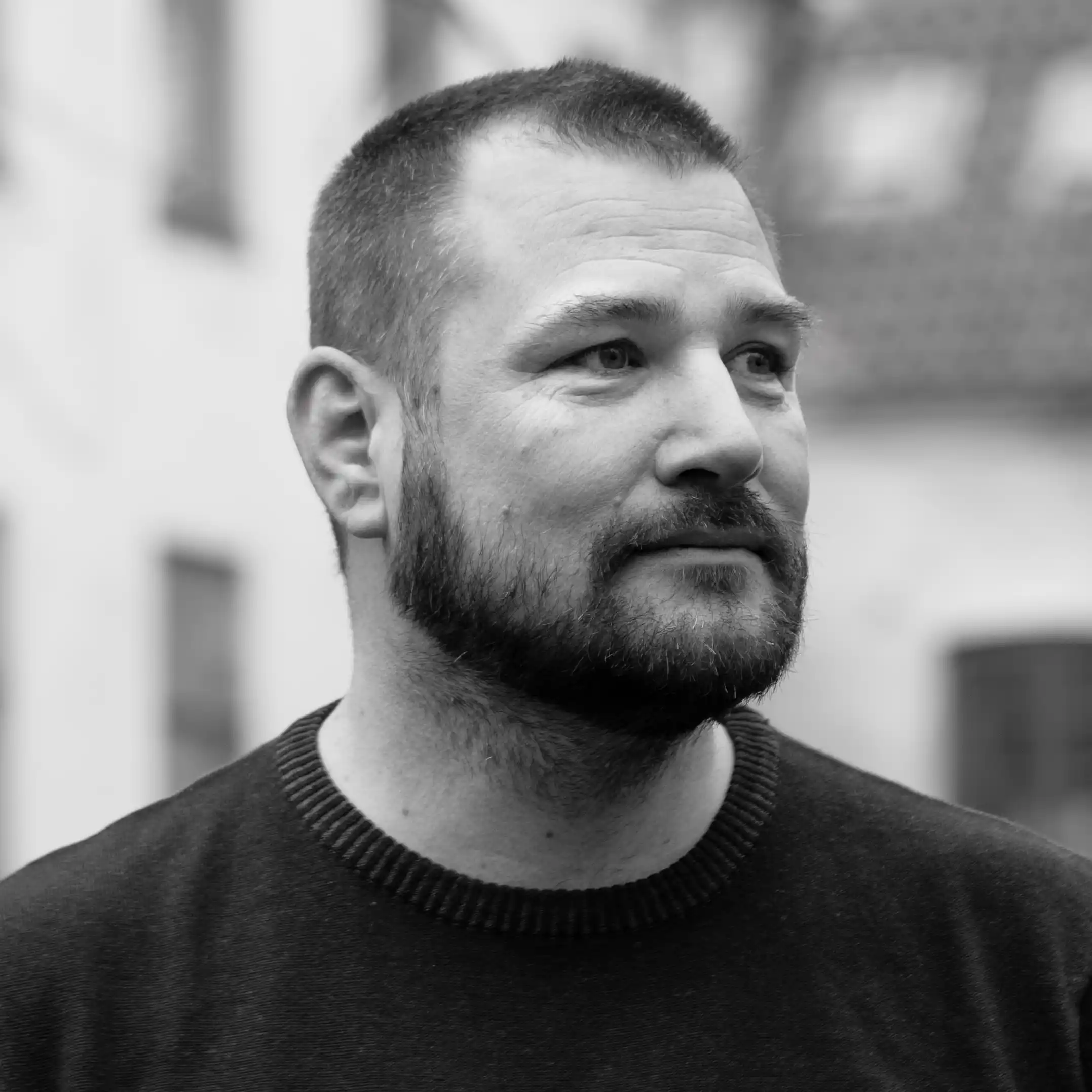portræt af sebastian hvas